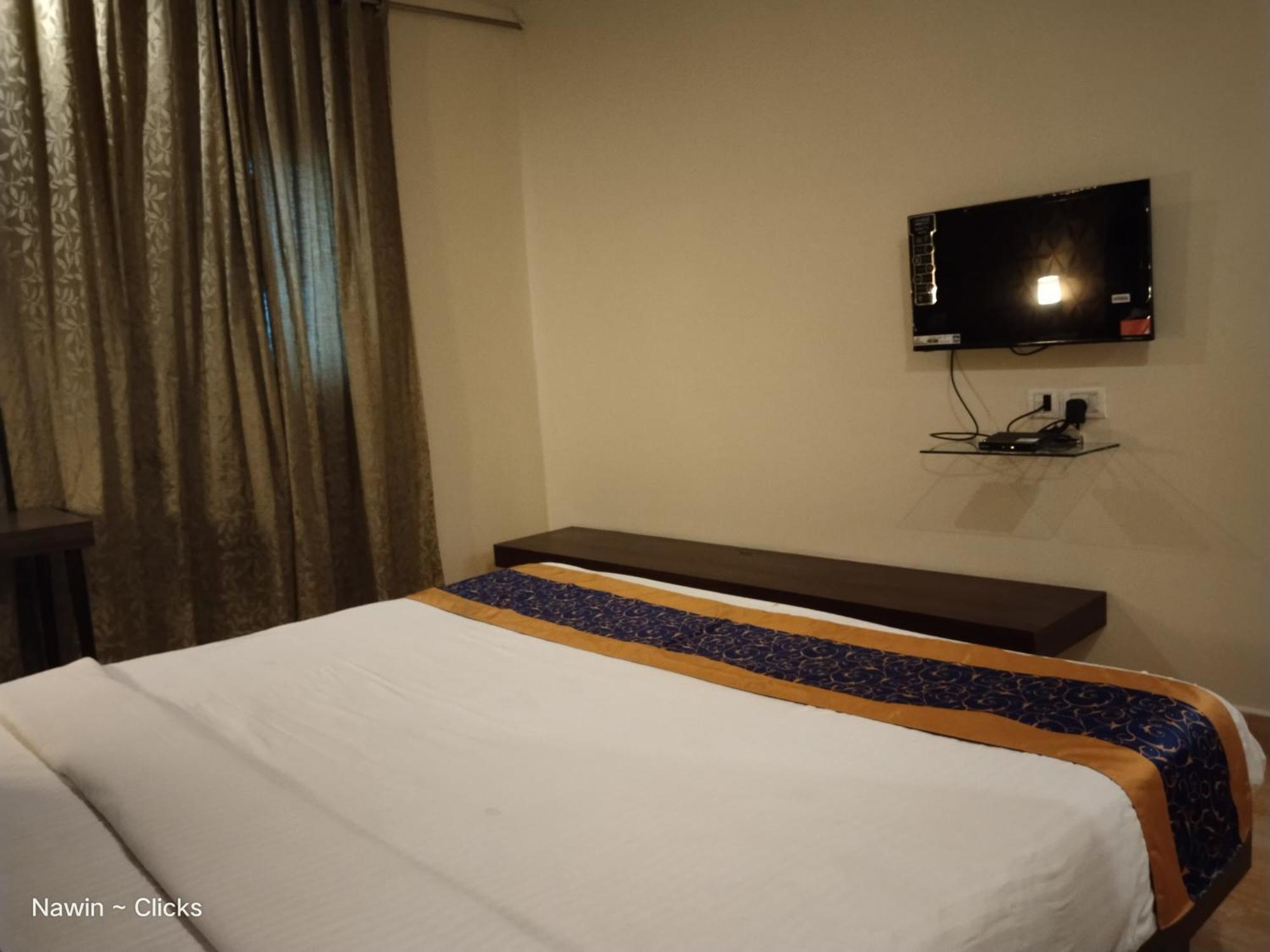 Redfox Hotel- Aminjikarai Čennai Exteriér fotografie