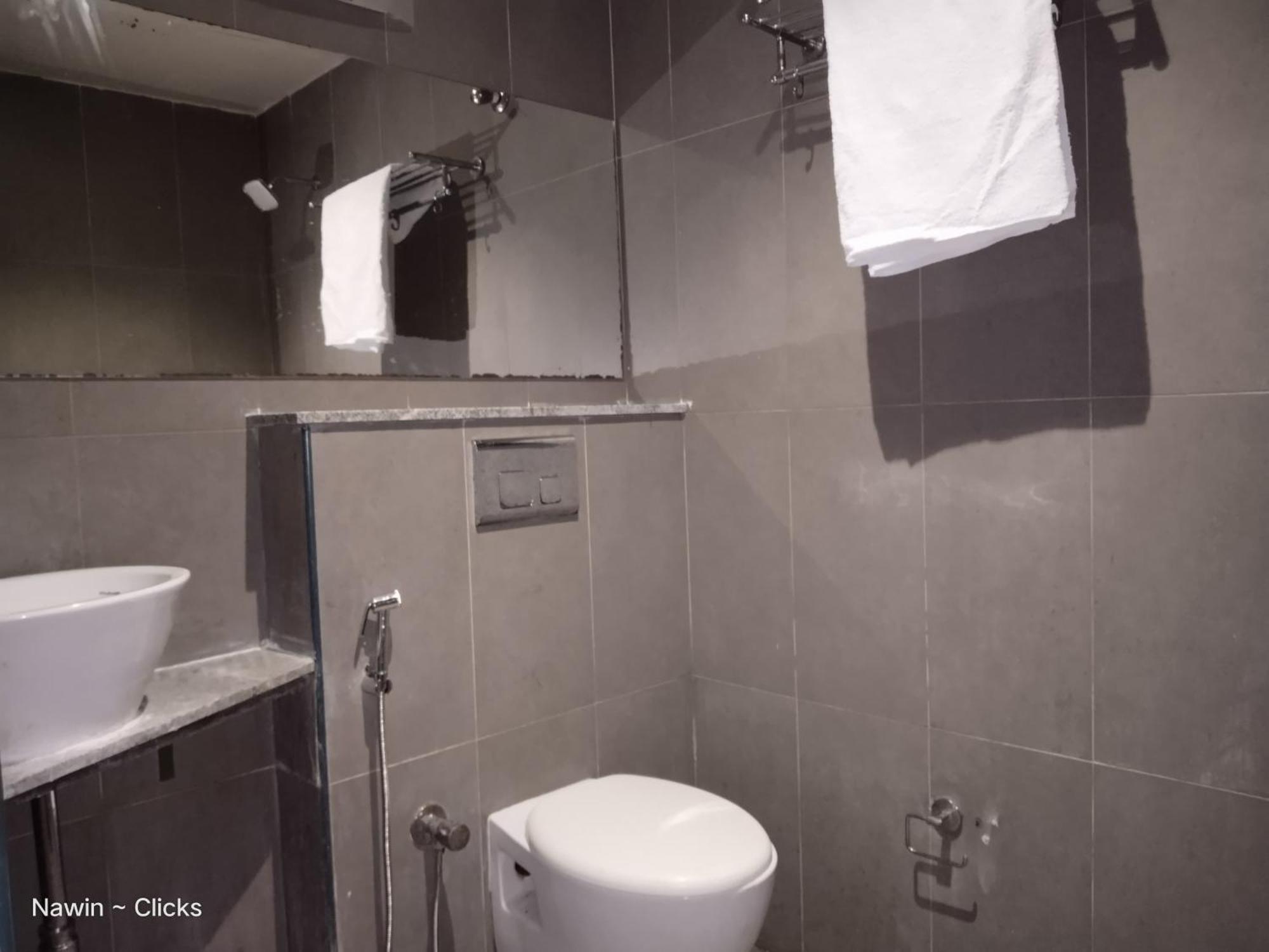 Redfox Hotel- Aminjikarai Čennai Exteriér fotografie